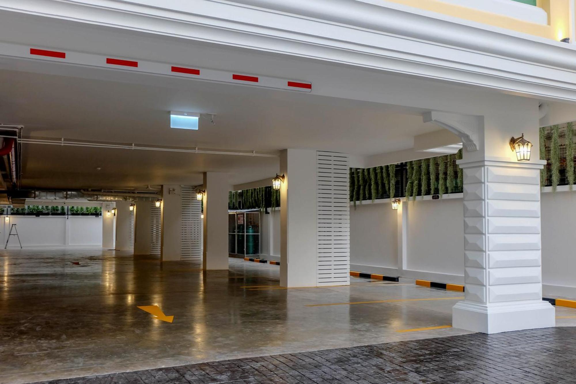 Siri Heritage Bangkok Hotel Buitenkant foto