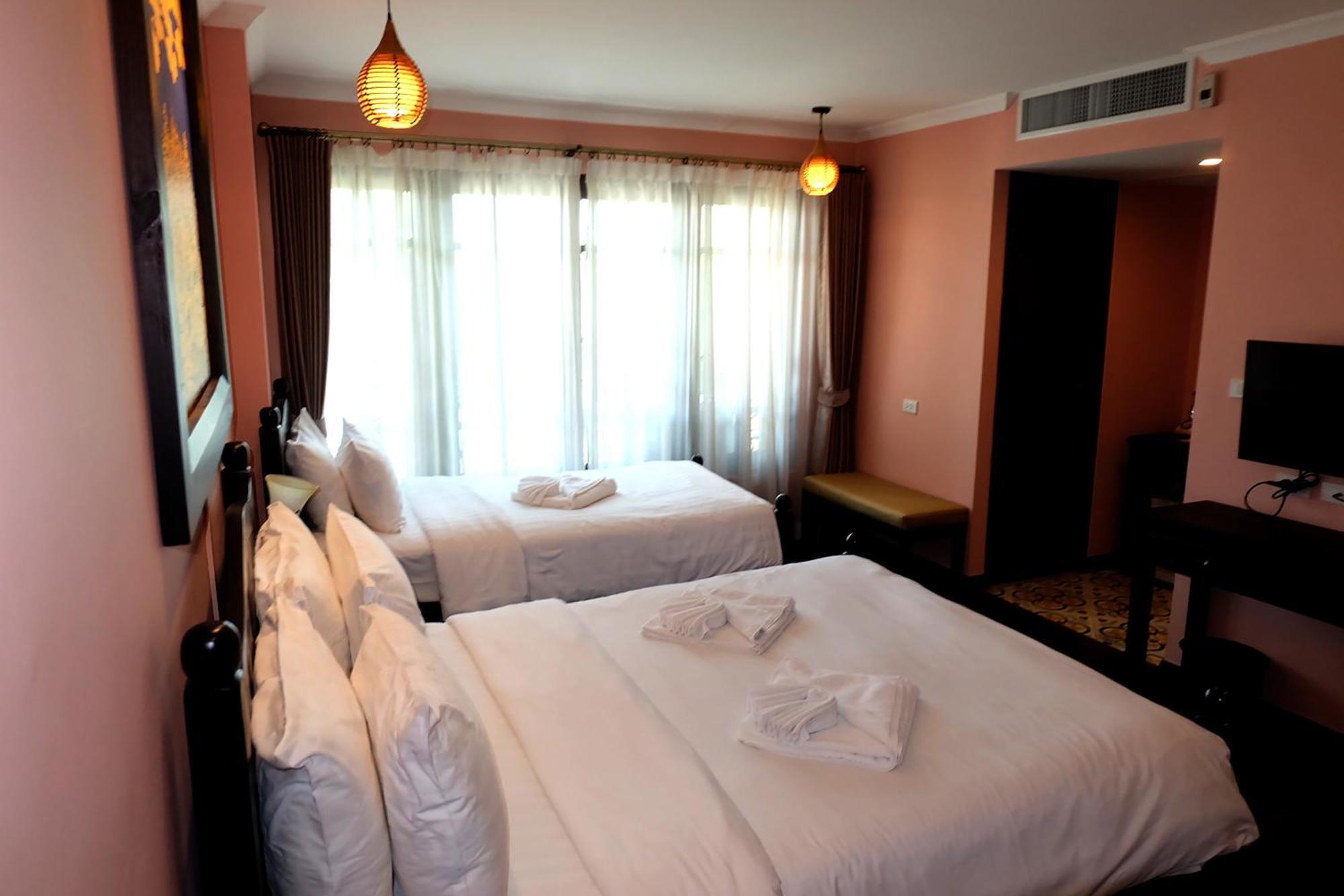 Siri Heritage Bangkok Hotel Buitenkant foto