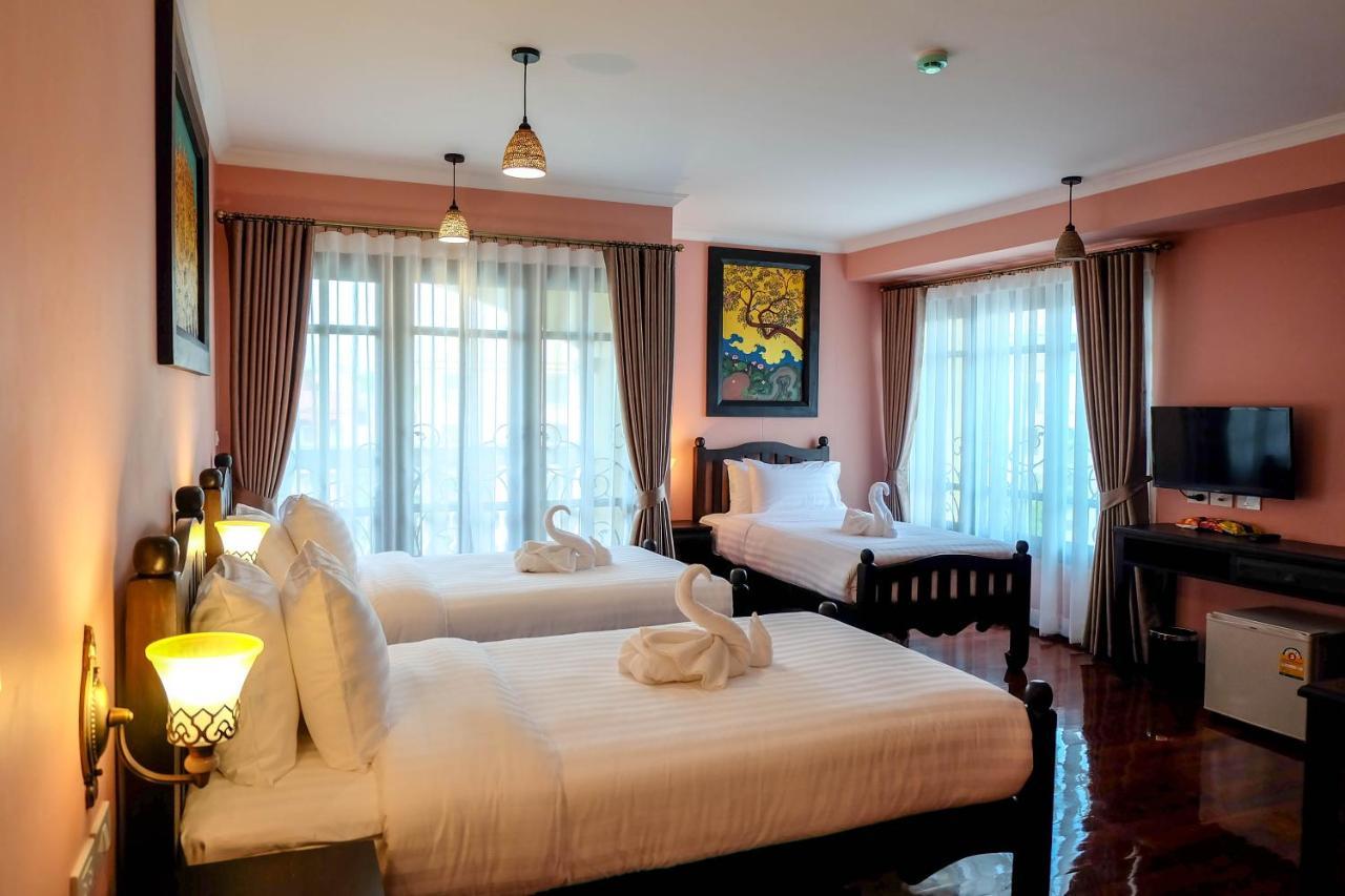 Siri Heritage Bangkok Hotel Buitenkant foto